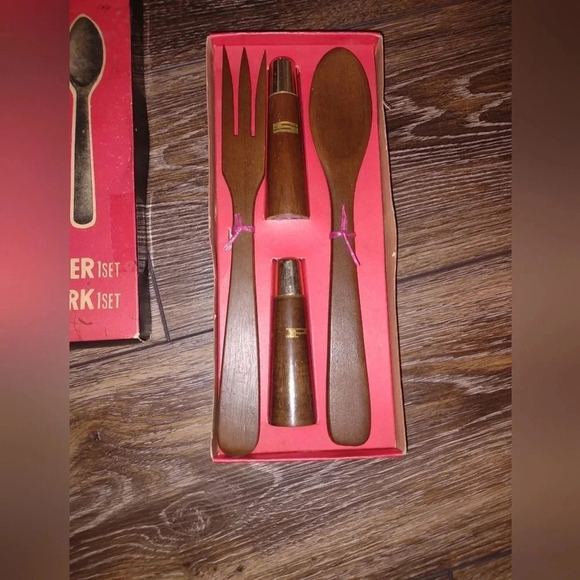 Vintage Hostess Salt & Pepper, Spoon/Fork set - Picture 1 of 4
